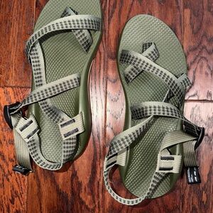 CHACO Green Strappy Sandals 11